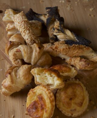 Assortiments de feuilletés salés